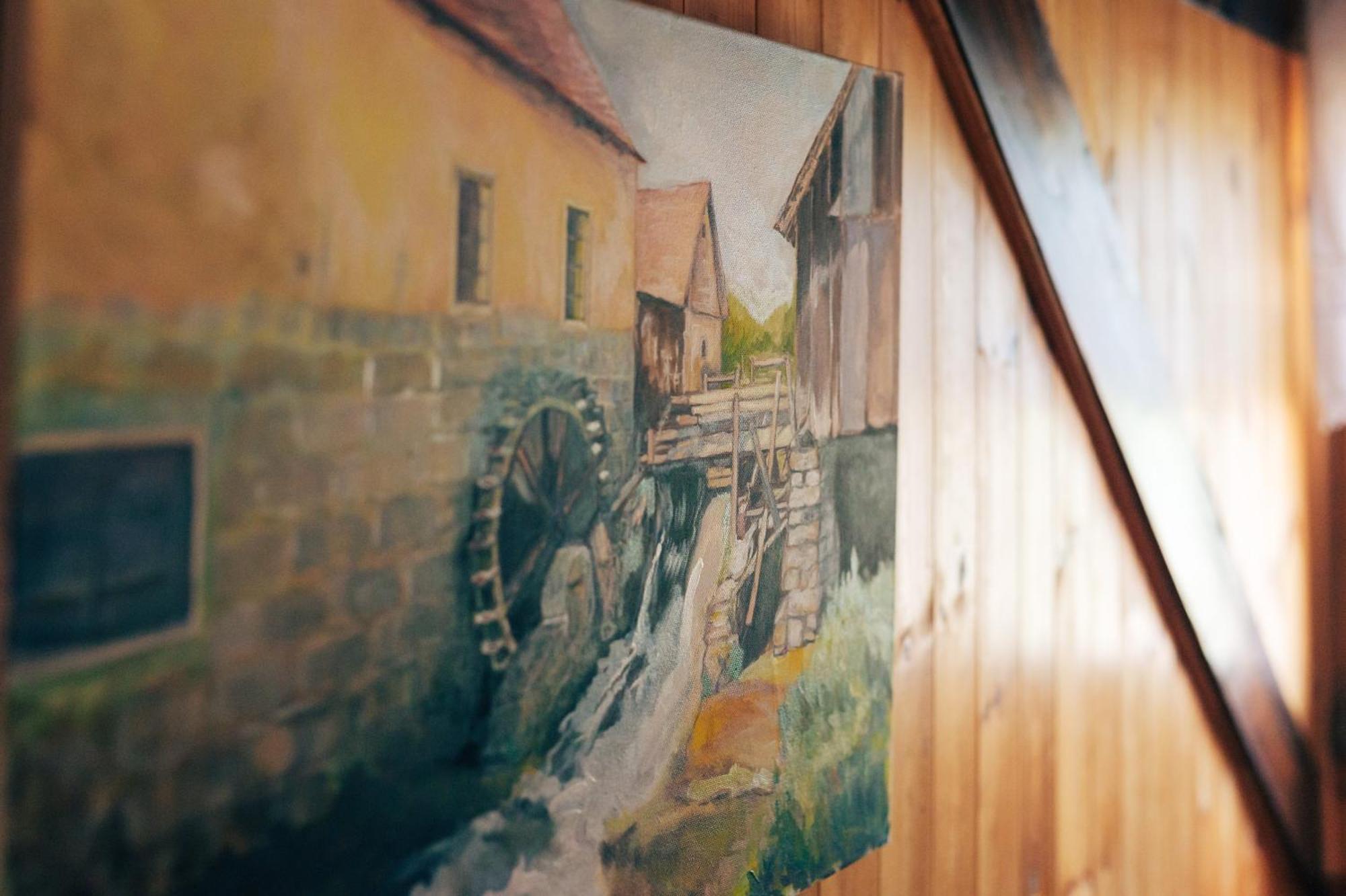 Guesthouse Pod Rastockim Krovom สลูน ภายนอก รูปภาพ